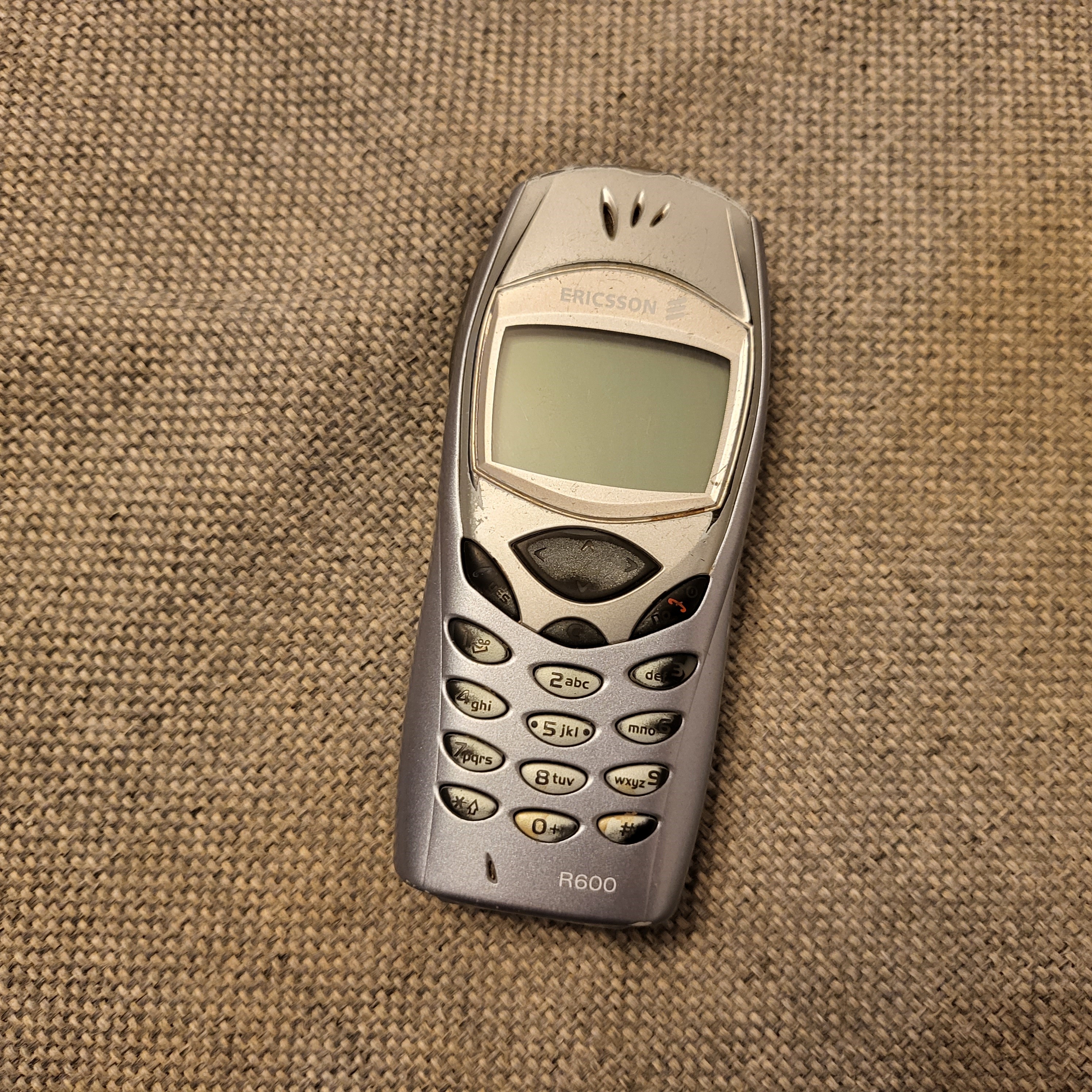 Ericsson R600